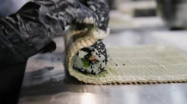 Yemek tarifi, adım adım suşi tempura. Yüksek kalite 4k görüntü