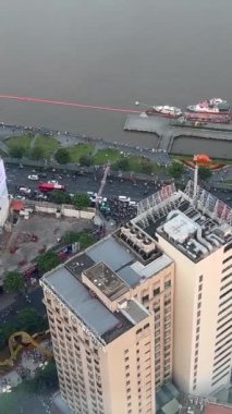 Ho Chi Minh Şehri. Ho chi Minh Şehri 'nin panoramisi ya da Vietnam' da gündoğumunda Saigon şehri.