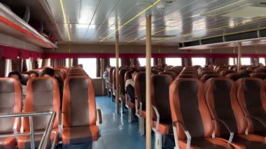 feribot yolculuğu Superdong Ekspres Teknesi Bai Vong limanına yanaştı Phu Quoc Adası Vietnam Phu Quoc Adası 08.28.2024 
