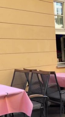 Krakow tarihi pazar meydanı, Polonya, Orta Avrupa. Pazar Meydanı Krakow, Polonya 'nın eski Krakow kentinin merkez meydanıdır.