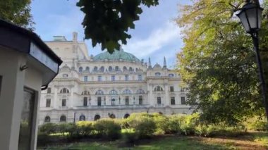 Krakow Tiyatrosu, 19. yüzyıl eklektik tiyatro ve opera binası. UNESCO Dünya Mirası Alanı.