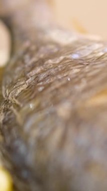 Dorado usulü ızgara. Limonlu ve otlu balık. Yüksek kalite 4k görüntü