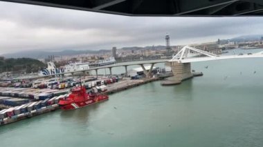 Barselona Barselona 'nın sokaklarında yağmurlu hava 11.27.2024 