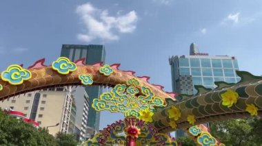 Saigon Sokakları Her Gün Halkı Bayram Sokak Dekorasyonları Motosikletler Bir Gün Farklı Videolar. Vietnam Ho Chi Minh Şehri 01.21.2025 