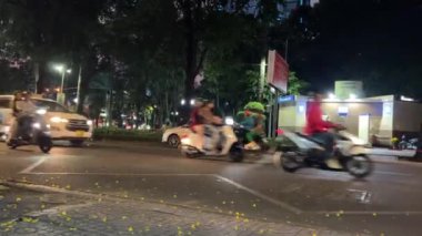 Saigon Sokakları Her Gün Halkı Bayram Sokak Dekorasyonları Motosikletler Bir Gün Farklı Videolar. Vietnam Ho Chi Minh Şehri 01.21.2025 