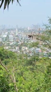 Danang şehrindeki mermer dağ mağarası. Vietnam