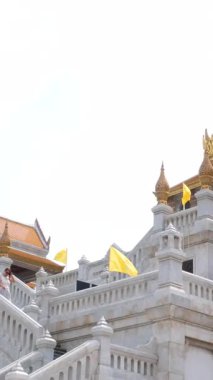Altın Buddha Wat Traimit Tapınağı, Bangkok. Tapınak, Bangkok Çin Mahallesi ağırlığında dünyanın en büyük som altından Buda heykeline sahip. - Evet. Yüksek kalite 4k görüntü