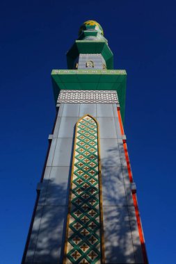 Akşamları en çok kirlenen mescit (Kudüs) onundur. İsrail, İsrail..