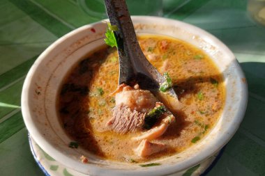 Endonezya Yemeği - Yemek masasında yemek için hazır at coto