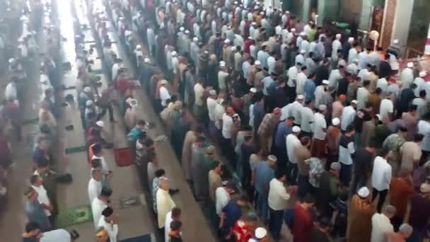 Congregationele Vrijdaggebeden Markaz Moskee Bovenaanzicht — Stockvideo