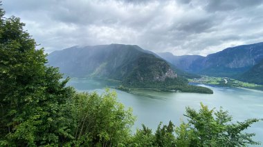 Göl dağları manzara manzarası... doğa... Avusturya Hallstatt... yatay arka plan duvar kağıdı...