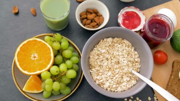 Mâncare Sănătoasă Curată Mâncare Selecție Fructe Legume Semințe Superalimentare Cereale — Videoclip de stoc