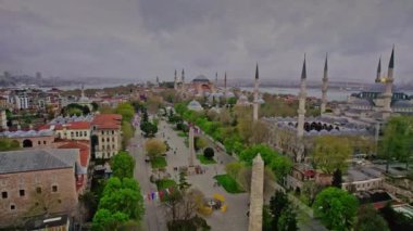 İstanbul şehrinin hava manzarası, hindi