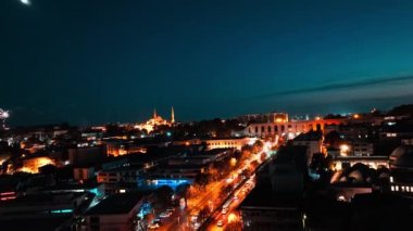 İstanbul şehrinin hava manzarası, hindi