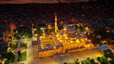 İstanbul şehrinin hava manzarası, hindi