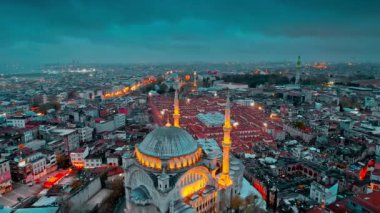 İstanbul şehrinin hava manzarası, hindi