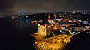 İstanbul şehrinin hava manzarası, hindi