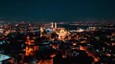 İstanbul şehrinin hava manzarası, hindi