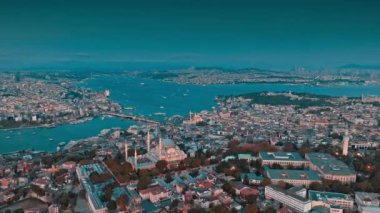 İstanbul şehrinin hava manzarası, hindi