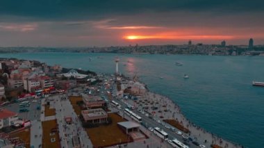 İstanbul şehrinin hava manzarası, hindi