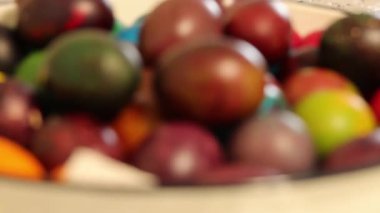 Çoklu Renkli Paskalya Yumurtaları videosu. Yüksek kalite 4k görüntü