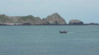 Matsu, Tayvan, 18 Mayıs 2025. Tayvan 'daki Matsu Adası' nda geleneksel bir balıkçı..