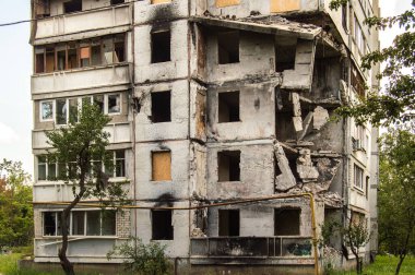  Harkiv 'deki Pivnichna Saltivka' da yıkılmış evler. Fotoğraflar Ağustos 2023 'te çekildi..
