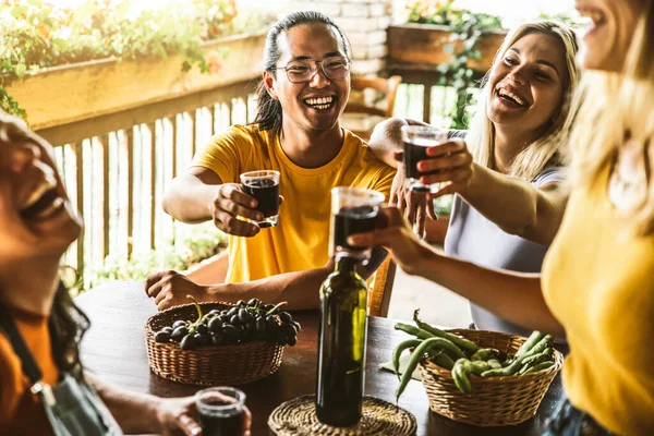 Happy Friends Enjoying Happy Hour Winery Bar Restaurant — Stock fotografie