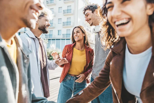 Group Young People Hanging Out Town Sunny Day University Students — Stock Photo, Image