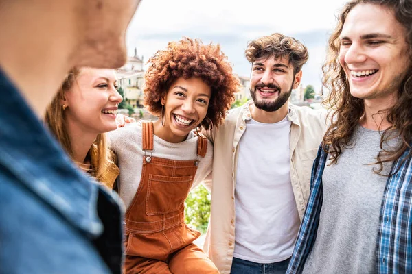Multiracial Friends Group Having Fun City Street Diverse Culture Students — Stock Photo, Image