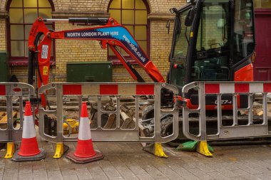 Londra / İngiltere; 07 Kasım 2023: Farringdon Road for Emergency Gas Works 'ün Acil Kapanışı