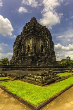 Candi Kalasan ya da Candi Kalibening, Endonezya 'nın Yogyakarta Java kentindeki 8. yüzyıl Budist tapınağıdır.