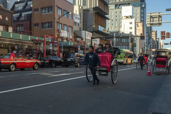 Tokio Drukke Hoofdstad Van Japan Mengt Ultramoderne Traditionele Van Neonverlichte Stockfoto