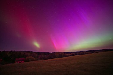 Çek Cumhuriyeti üzerinde güzel bir aurora