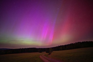 Çek Cumhuriyeti üzerinde güzel bir aurora