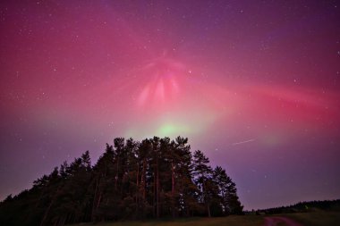 Çek Cumhuriyeti üzerinde güzel bir aurora