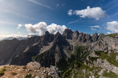Dolomitler yazın, İtalya, Güney Tyrol, Avrupa