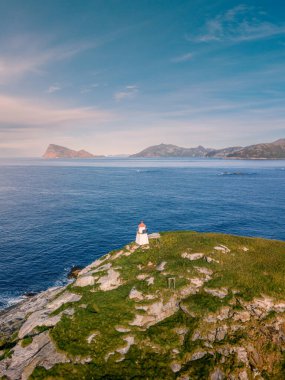 Newfoundland 'ın batı kıyısındaki deniz fenerinde.