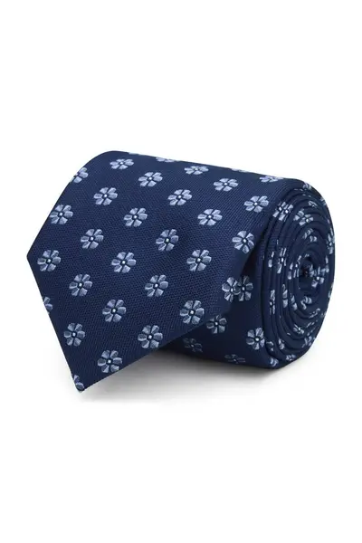 Boyunbağı (kravat) beyaz arkaplan + kırpma yolu üzerinde izole bir şekilde sarıldı.