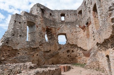 Macaristan, Csesznek Şatosu yazın