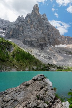 Sorapiss Gölü yazın Dolomites, İtalya 'da