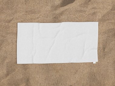 Kumda dikdörtgen plaj havlusu