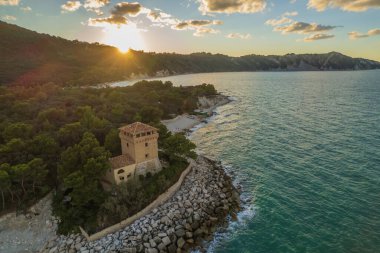 İtalya 'daki Portonovo' nun havadan görünüşü