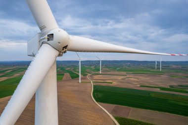 Rüzgar türbininin hava görüntüsü