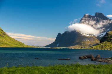 Kuzey Norveç 'teki Moskenesoya Adası manzarası