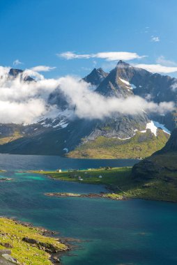 Kuzey Norveç 'teki Moskenesoya Adası manzarası