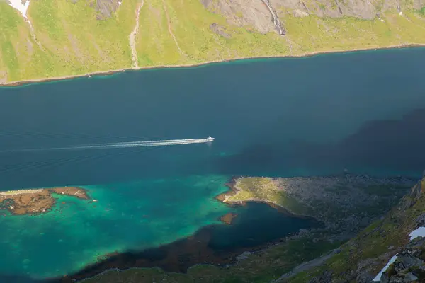 Kuzey Norveç 'teki Moskenesoya Adası manzarası