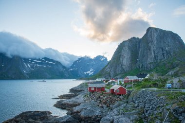 Lofoten Adaları 'ndaki Reine köyünün manzarası