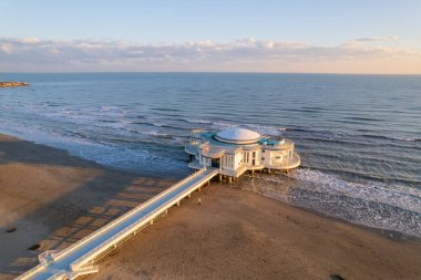 Senigallia 'daki İtalyan sahili manzarası