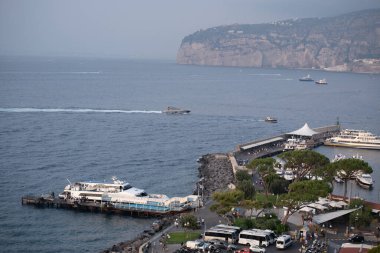 Sorrento 'daki İtalyan sahili manzarası